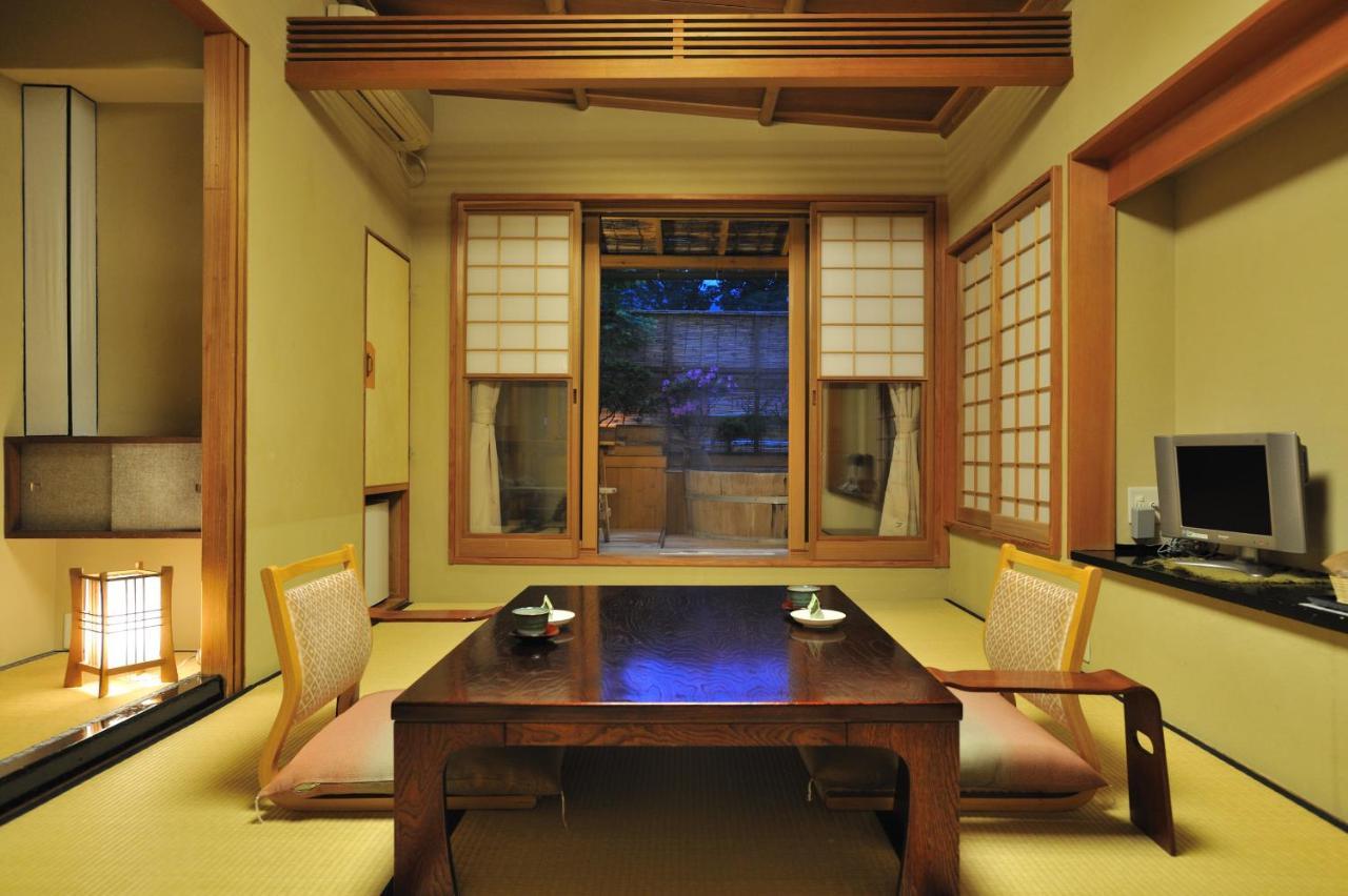 Отель Shibu Onsen Kokuya Яманути Экстерьер фото